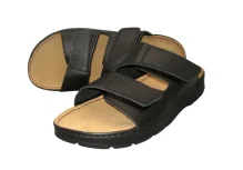 Muske natikace sa cickom crna4