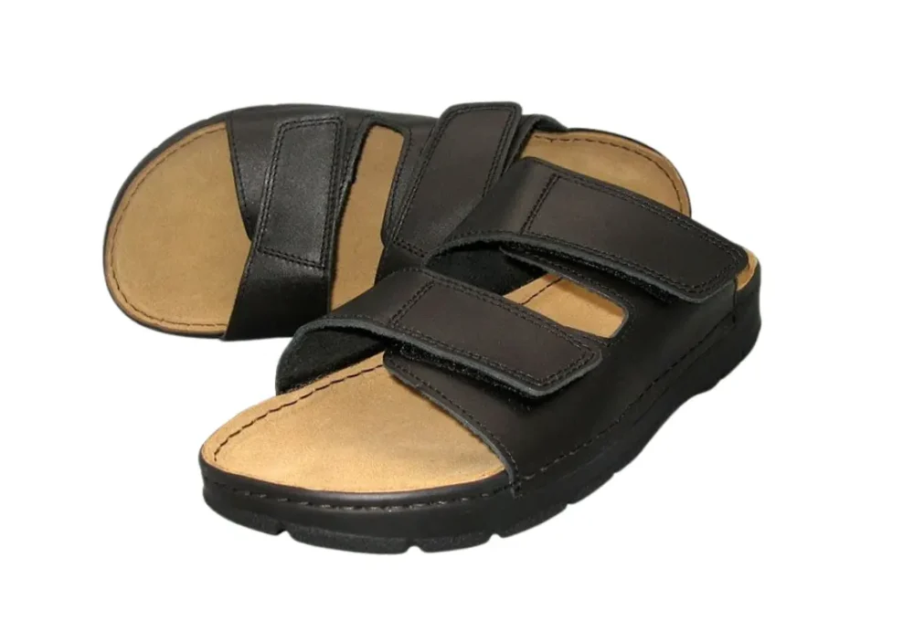 Muske natikace sa cickom crna4