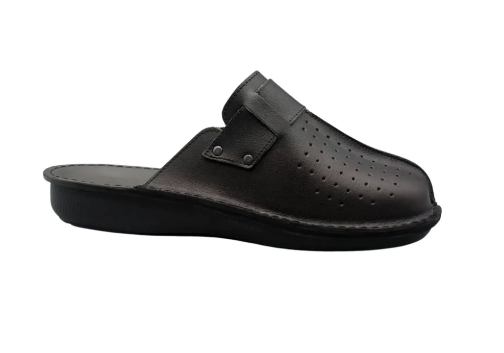 Zatvorene natikace za muskarce crna2