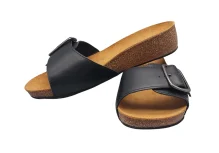 Zenske Natikace s povisenim donom crne 4