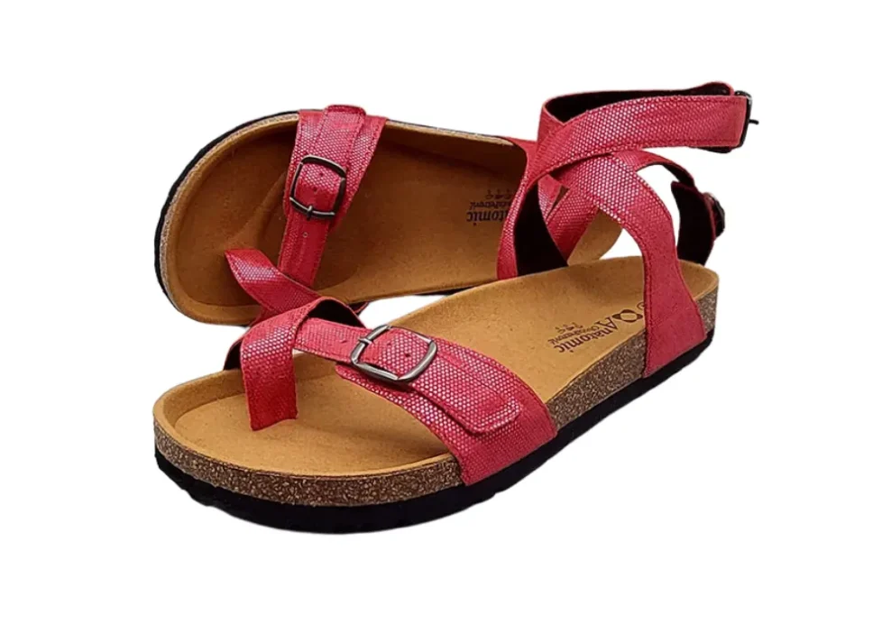 Zenske kozne sandale s remenima crvena sa sljokicama 3