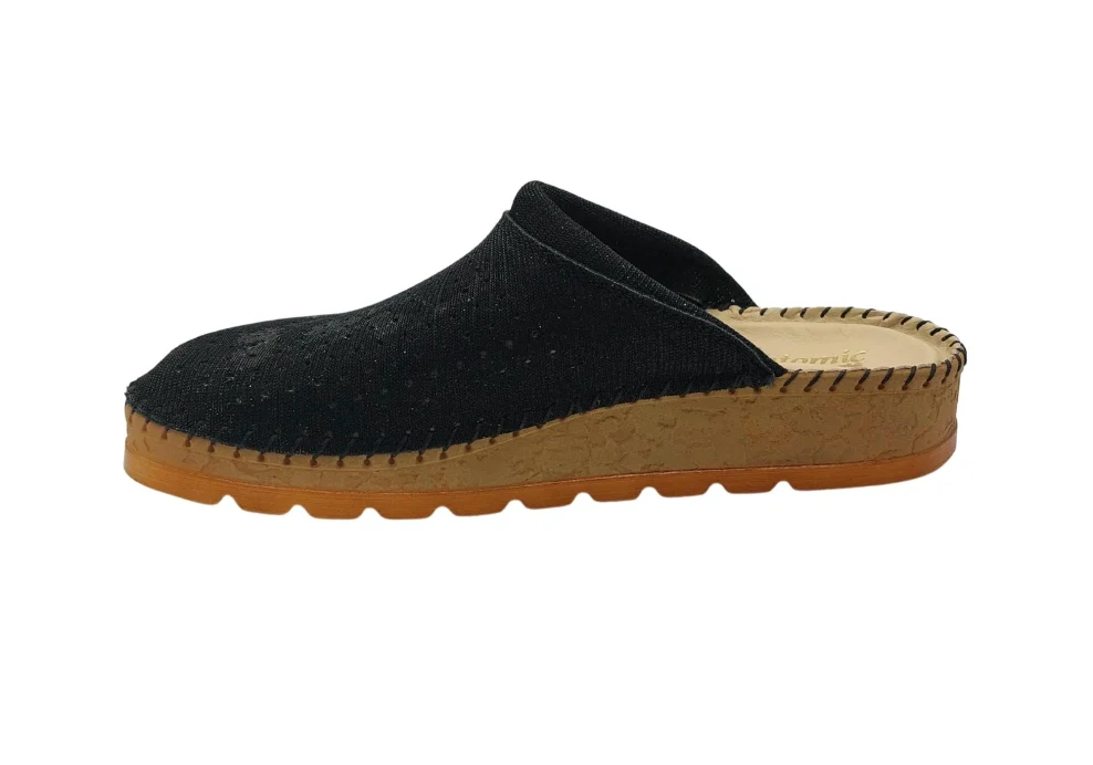 Black sparcle 20221005 133036