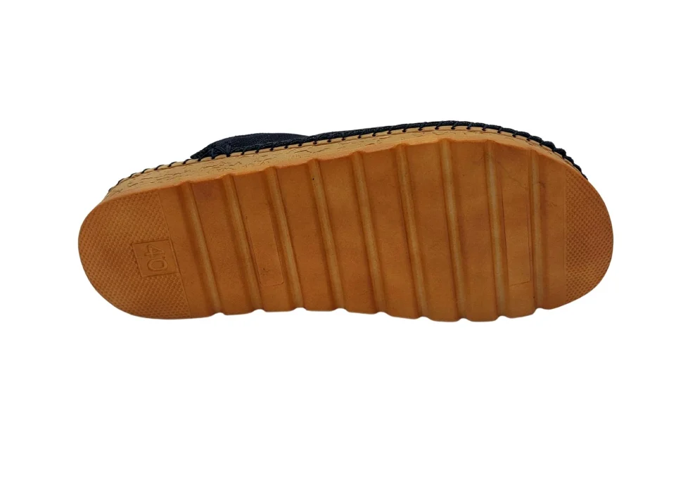 Black sparcle 20221005 133046