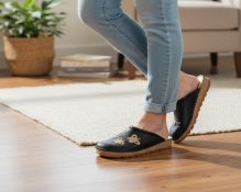 200 crna, zlatni leptiri