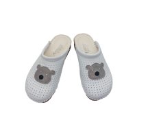 kožne klompe bijele sa prišivkom