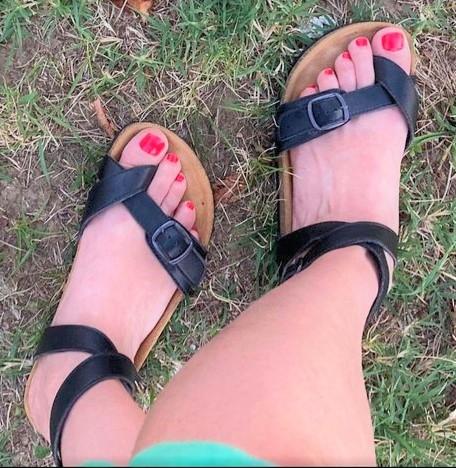 Anatomske ženske ljetne sandale od prave kože.