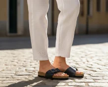 tamno plava šljok kožne natikače