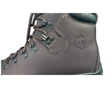 kožne čizme smeđa