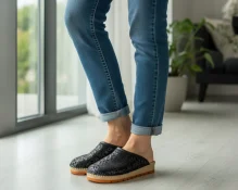 200 170 klompe, crne sa detaljima