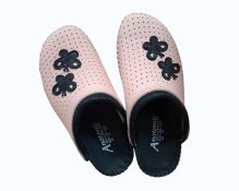 200 svjetlo roza, crno,sjajni leptiri i kragna