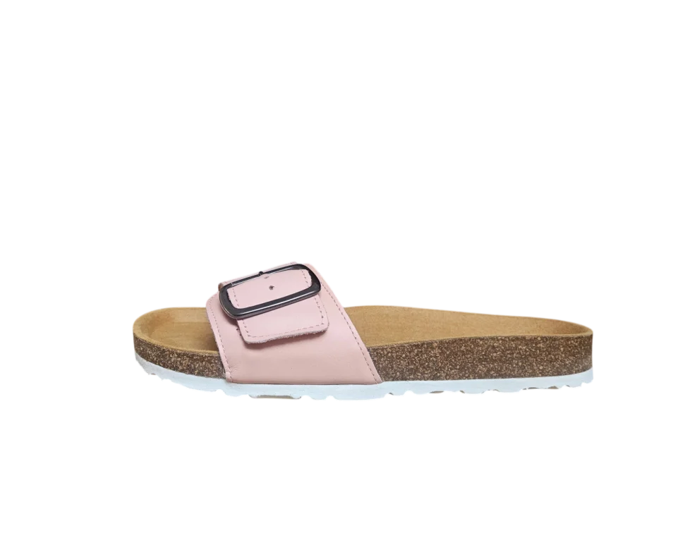 Profil ružičaste kožne natikače s bijelim rebrastim potplatom i tamnom kopčom.