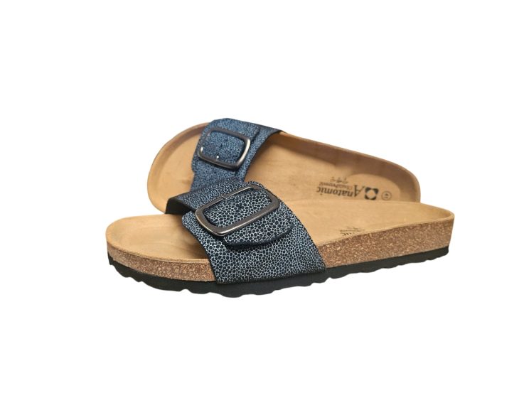 crne natikace sa tockicama par