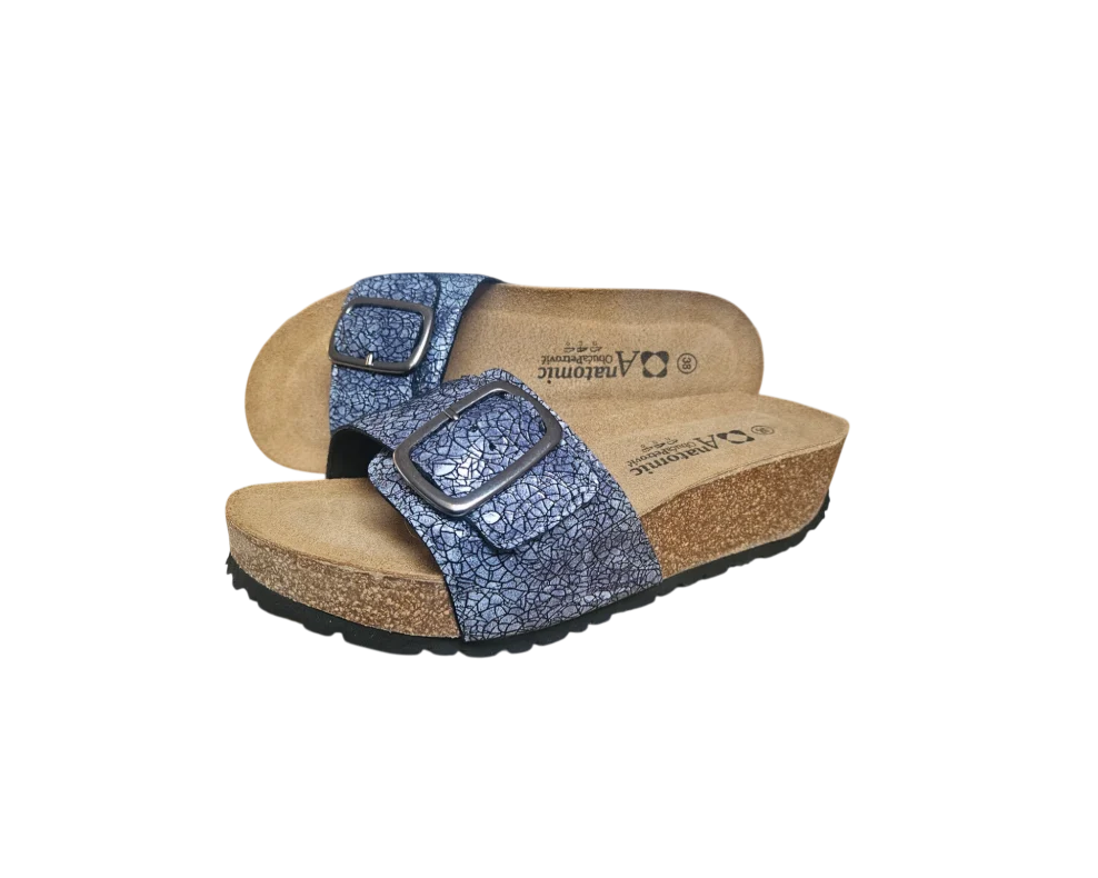 detalj crack uzorak natikace plavi antilop