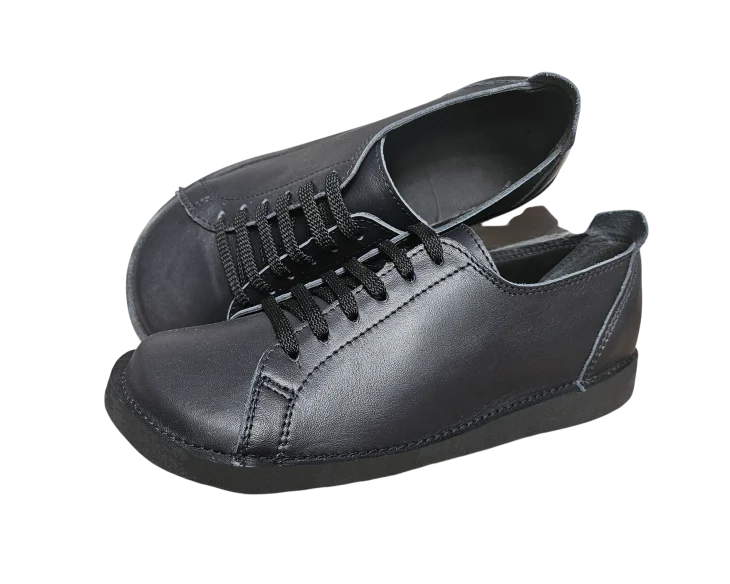 udobne crne kozne cipele zenske petrovic