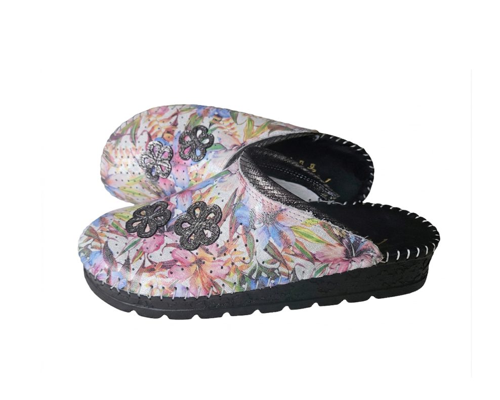 klompe šarene cvijetni uzorak